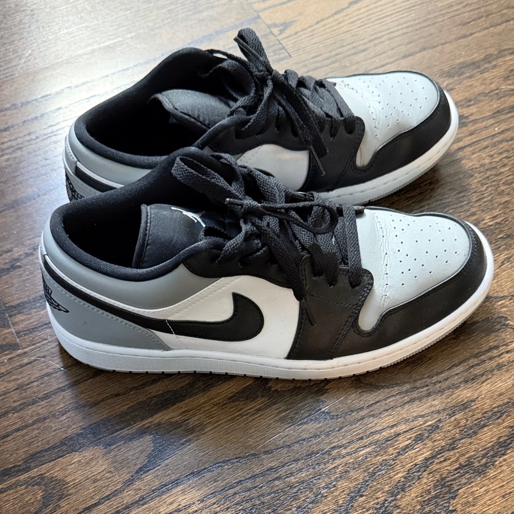 Nike air Jordan Men’s Sneakers in Black, White & Gray